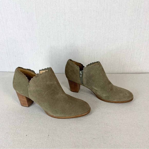 Jack Rogers NWOT Marianne Suede Leather Scalloped Edge Ankle Booties - Size 9.5 - Picture 7 of 16